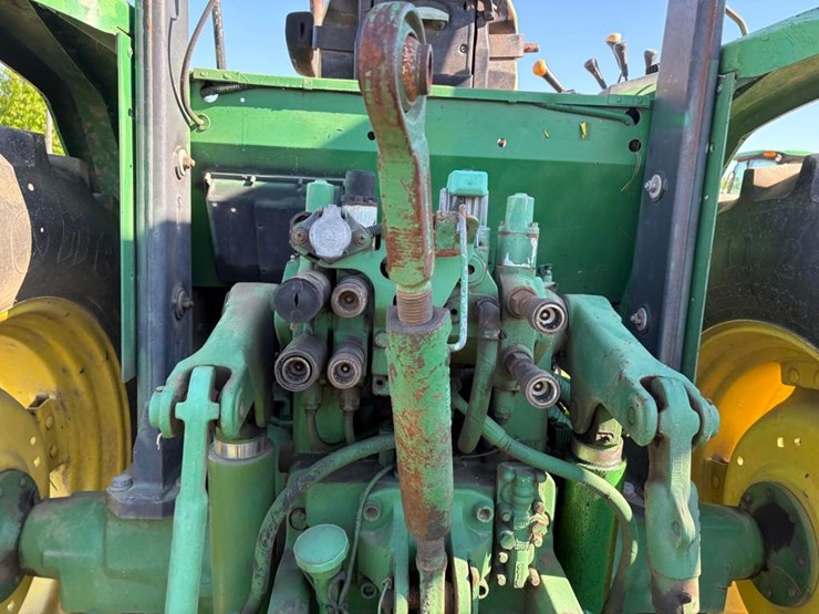john-deere-6405-image-11