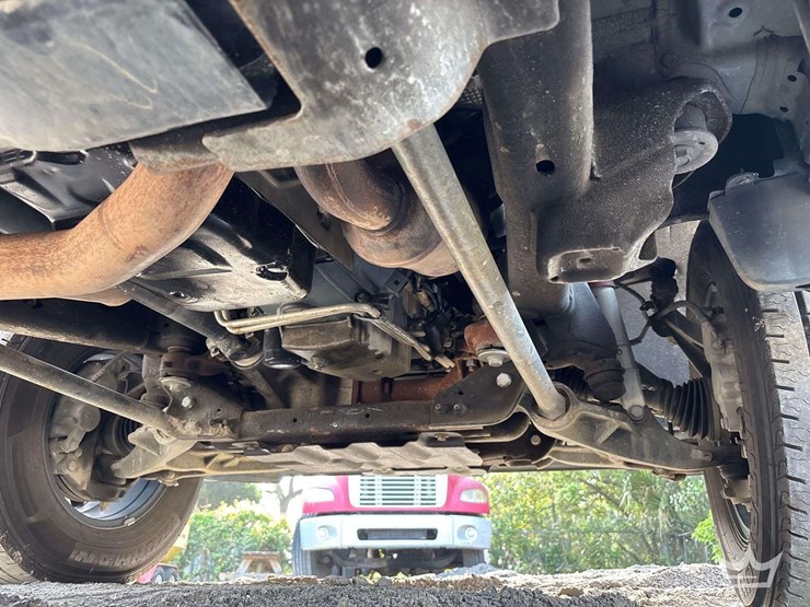 2021-chevrolet-silverado-2500-image-31