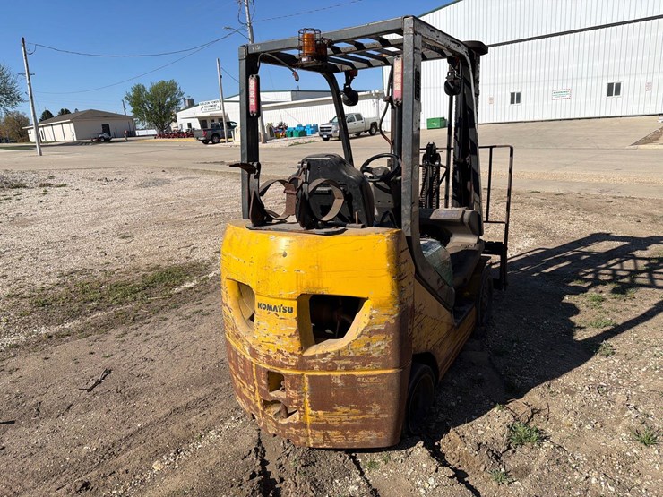 2007-komatsu-fg25st-propane-forklift-image-3
