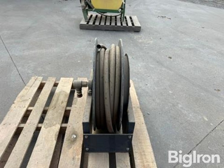 reelcraft-d9400-hose-reel-image-4