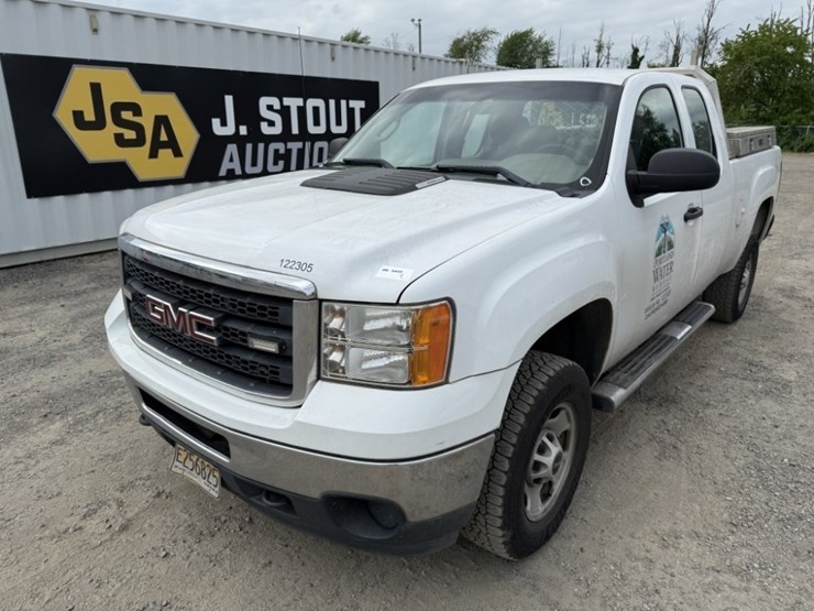 2012-gmc-sierra-extra-cab-4x4-pickup-image-1