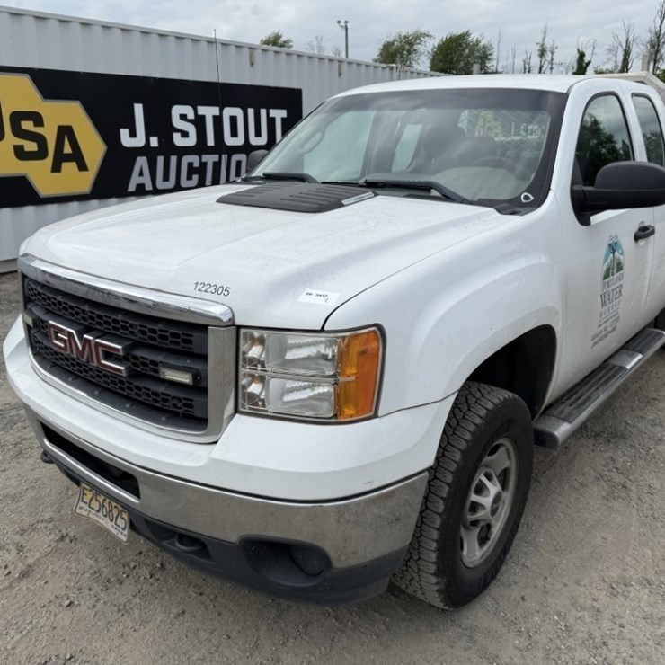 2012 GMC Sierra Extra Cab 4X4 Pickup