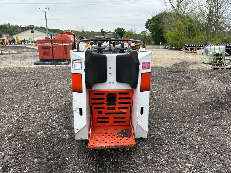 2020-bobcat-mt85-image-3