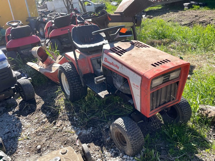 #6956-•-simplicity-riding-lawn-mower-image-3