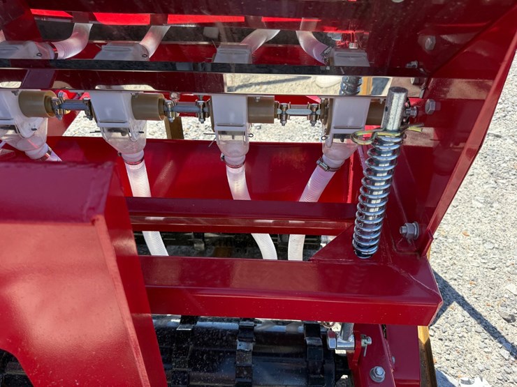 #45359-•-unused-agt-stsd10-skid-steer-seeder-stsd10260106300-image-4