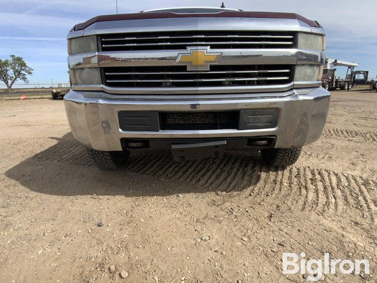 2015-chevrolet-silverado-2500-image-14
