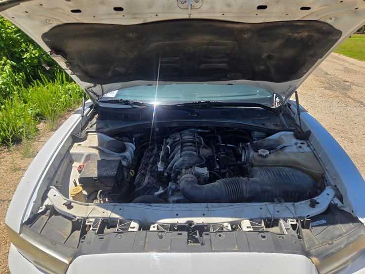 #24339-•-2014-dodge-charger-passenger-car-image-16