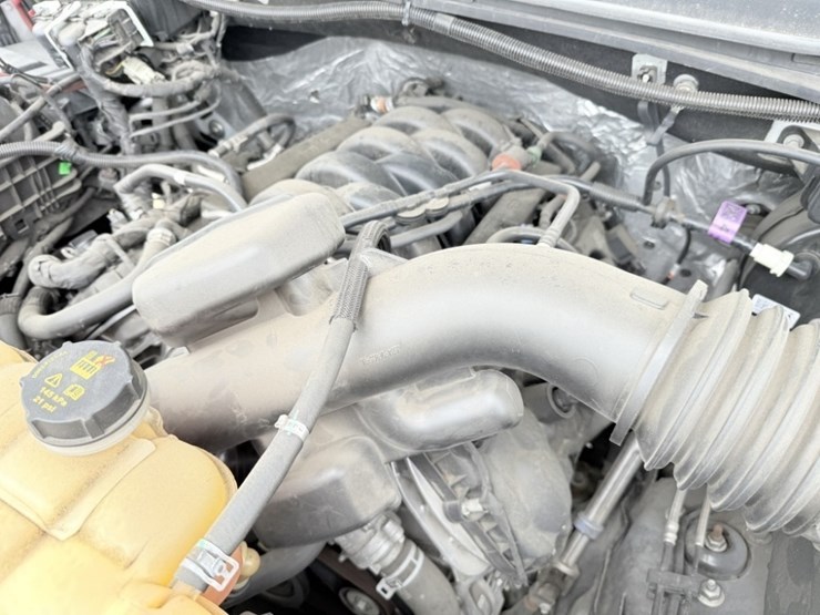 2018-ford-f150-xl-image-12