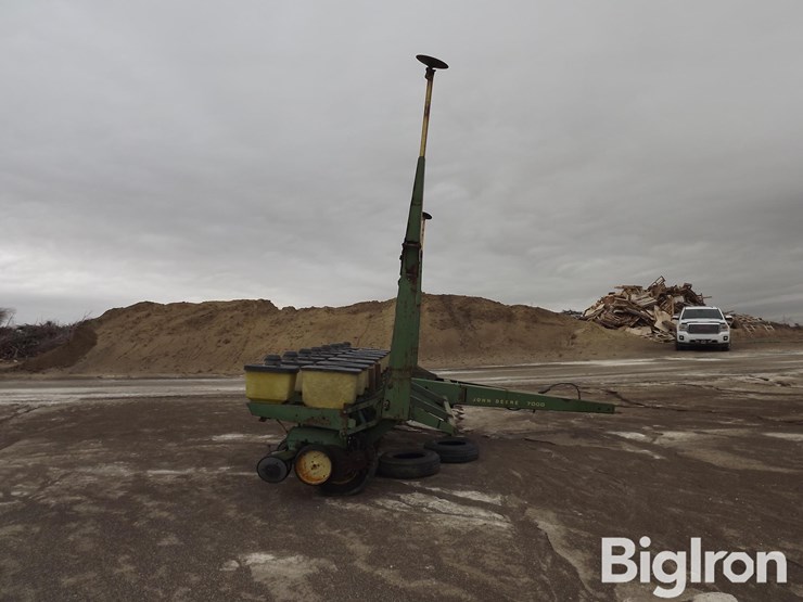 john-deere-7000-image-4