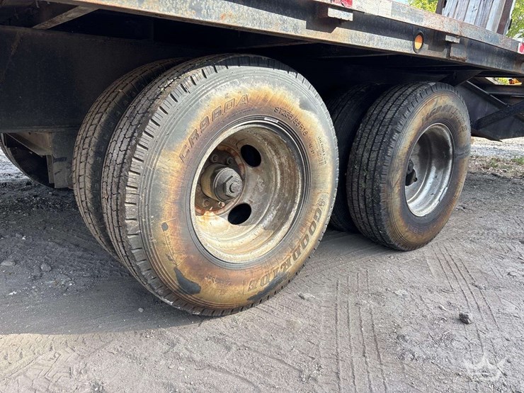 32ft-t/a-flatbed-tag-trailer-image-21