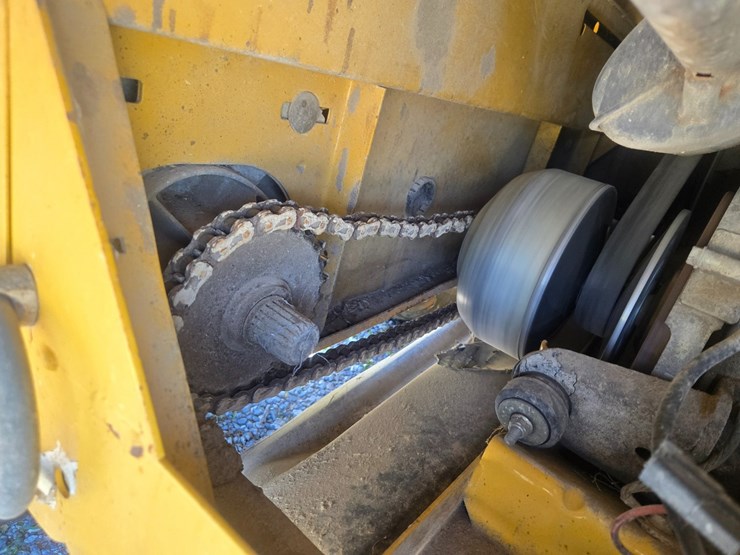 #24312-•-caterpillar-worksite-6x4-image-20