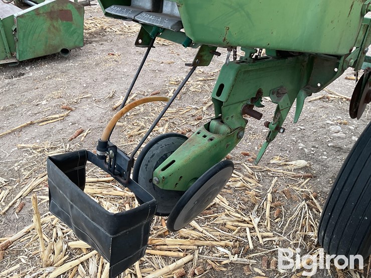 john-deere-7000-image-16