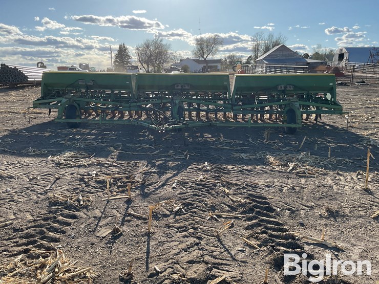 john-deere-9300-image-2