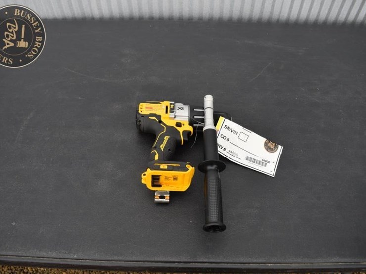 dewalt-20v-max-xr-hammerdrill-/-drill-driver-44800-image-1
