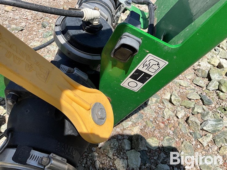 john-deere-r-image-9