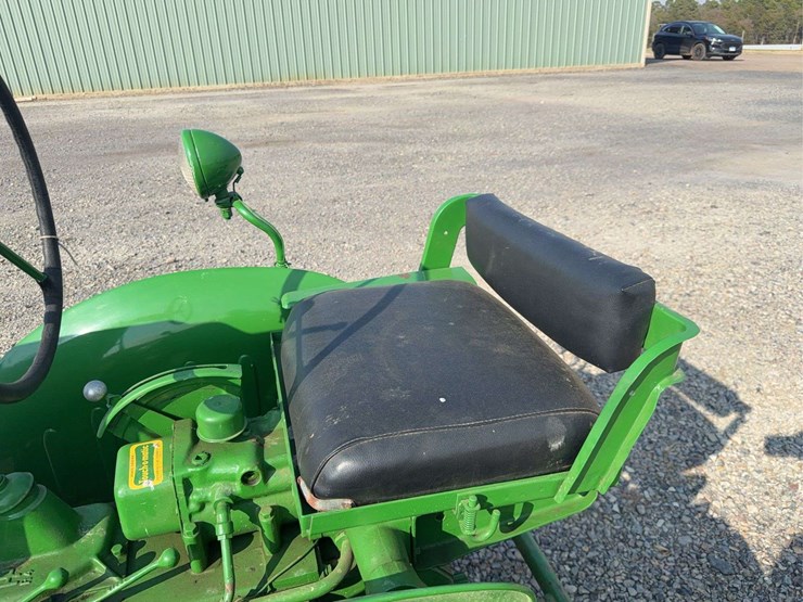 john-deere-m-image-35