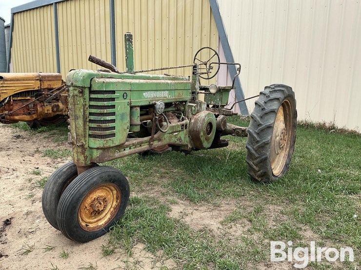 john-deere-b-image-1