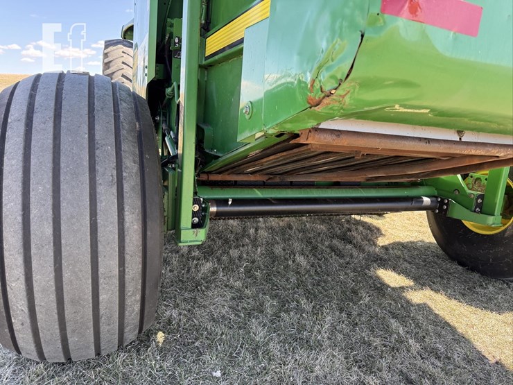 john-deere-568-image-26