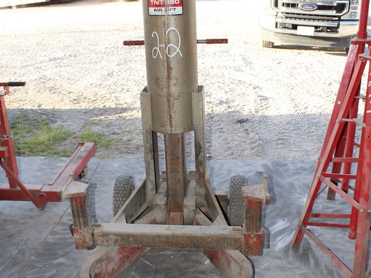 gray-tnt-550-air-jack-image-2