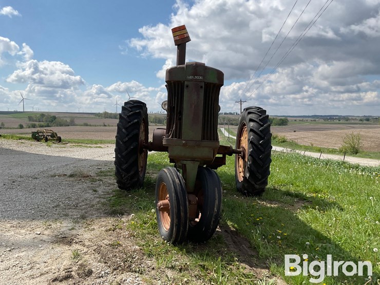1954-john-deere-60-image-2