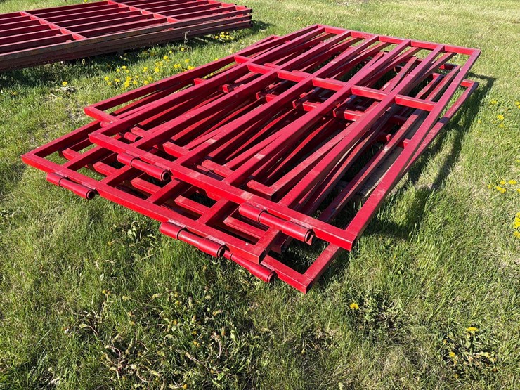 6-8ft-livestock-gates-image-1