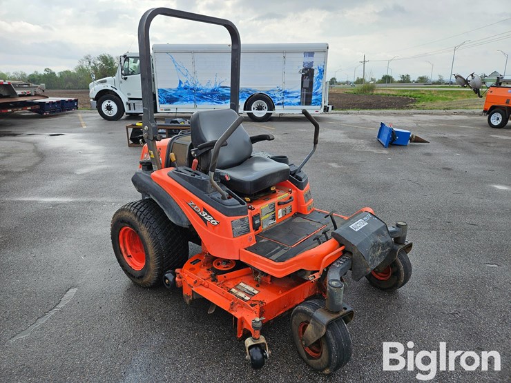 kubota-zd326-image-3
