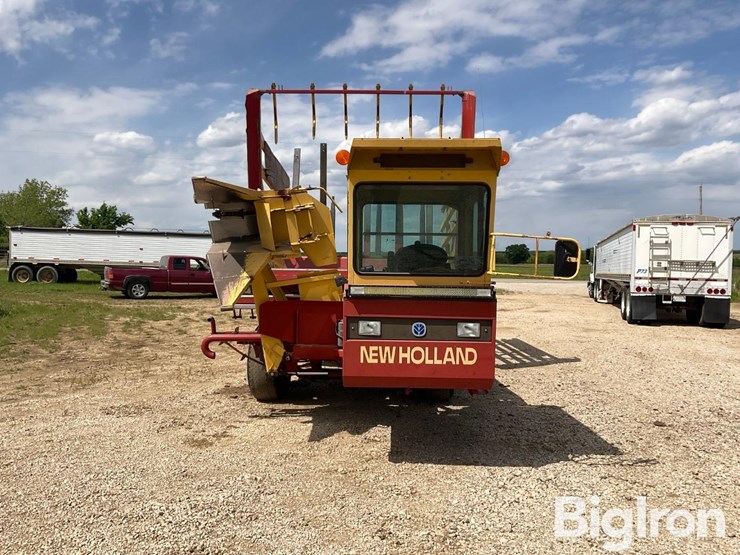 new-holland-1089-image-2