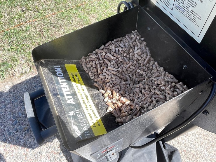 #7000-•-traeger-pellet-smoker-image-7