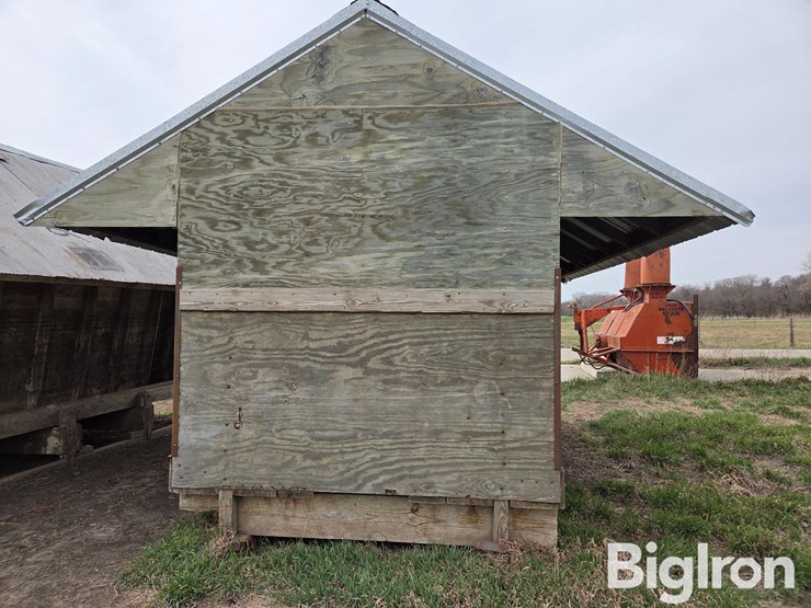 shop-built-wood-livestock-feeder-image-6