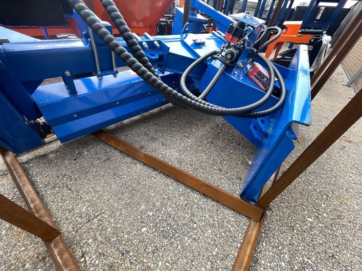 #9039-•-unused-top-cat-skid-steer-harley-rake-(o11)-image-27