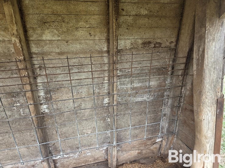 shop-built-wood-livestock-feeder-image-11