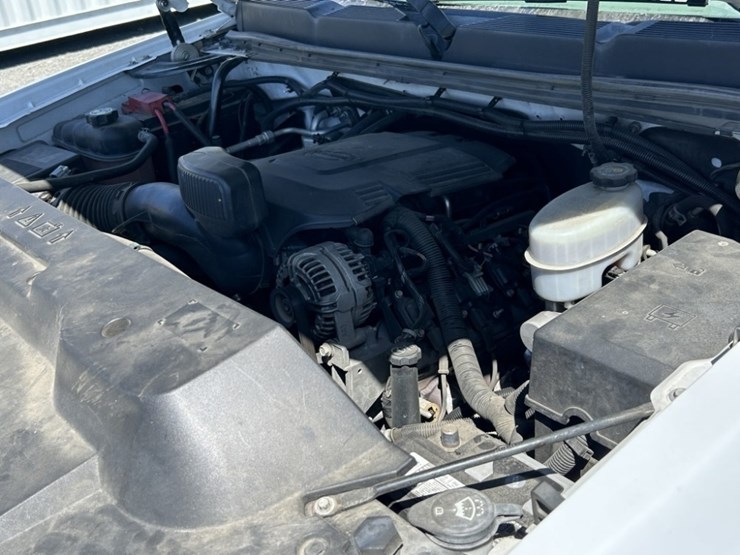2012-chevrolet-silverado-2500-image-44
