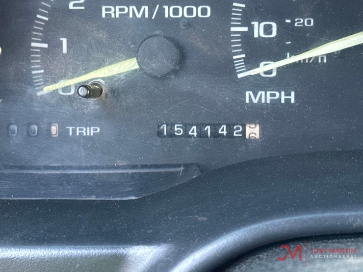 1995-chevrolet-cheyenne-3500-image-34