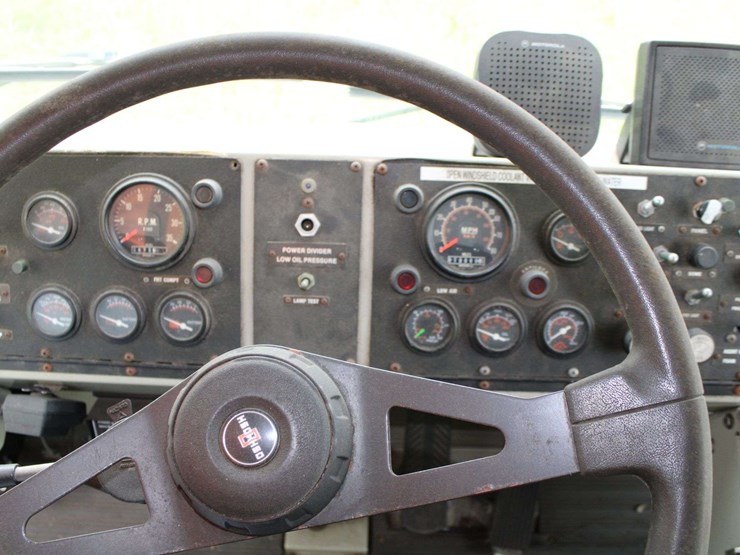 1991-oshkosh-t1500-image-41