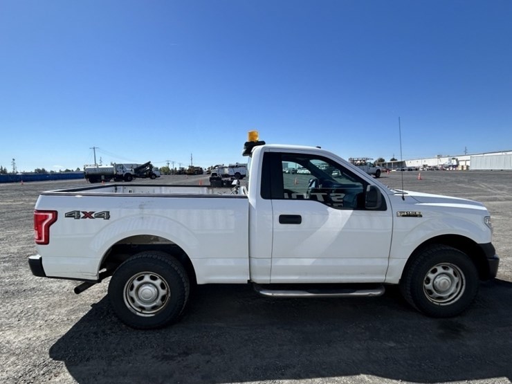 2016-ford-f150-xl-image-6