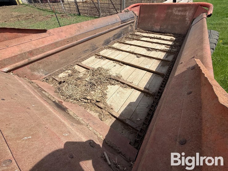 new-holland-519-image-18