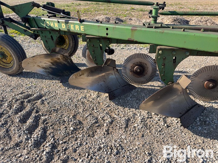john-deere-a1450-4-bottom-moldboard-plow-image-11