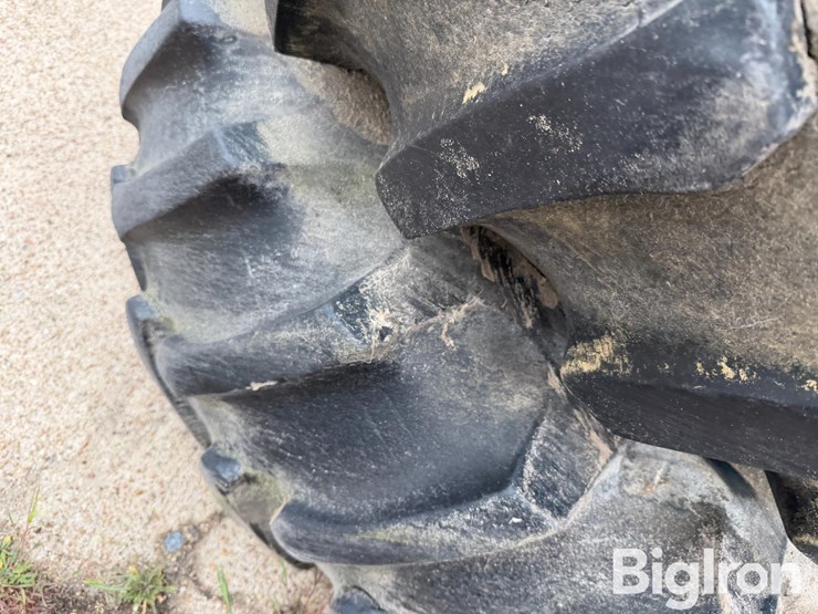 24.5-32-tires-&-rims-image-15