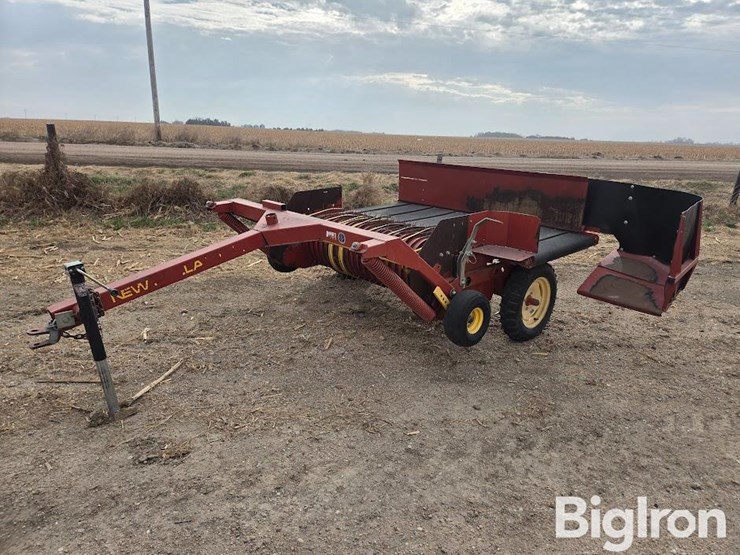 new-holland-166-image-1