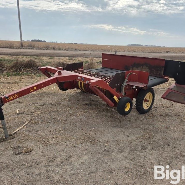 NEW HOLLAND 166