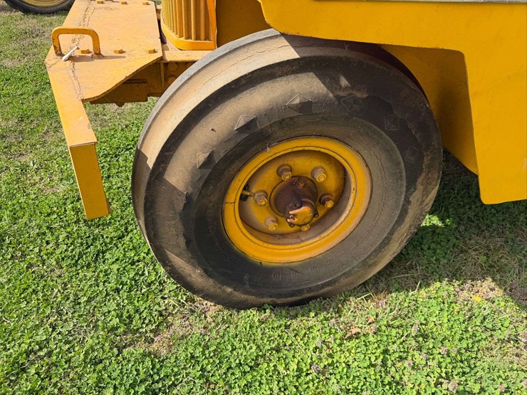 john-deere-840-image-11