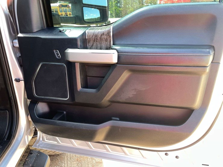 2017-ford-f250-image-17