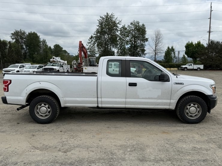 2018-ford-f150-xl-image-3