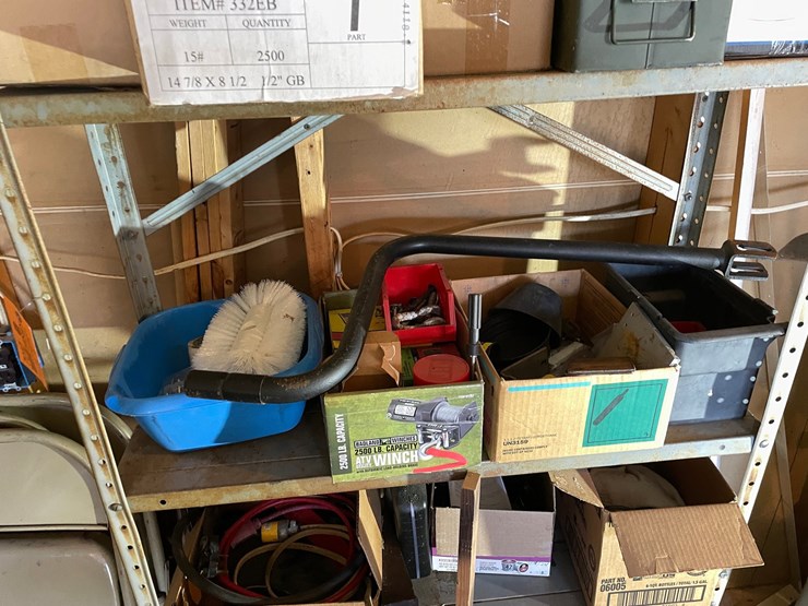 #7012-•-metal-shelf-and-contents-image-4