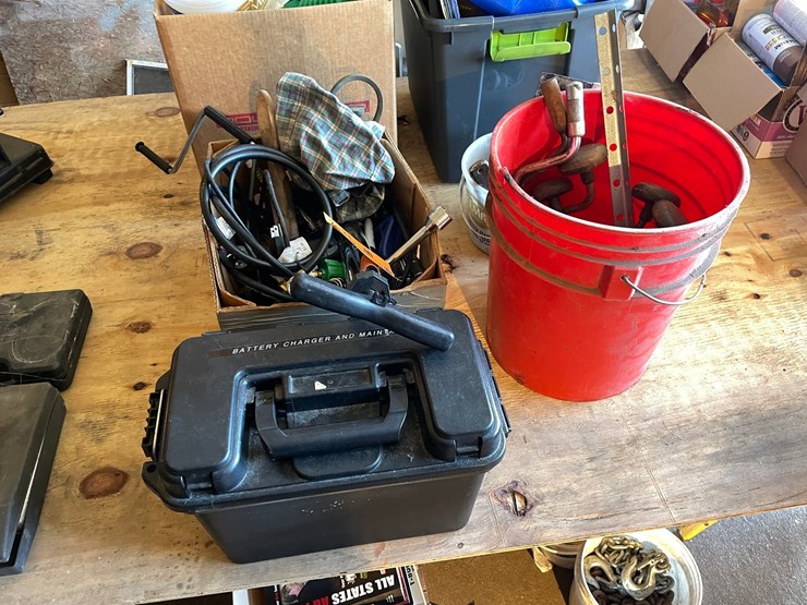 #7031-•-misc.-tools-and-automotive-items-image-3