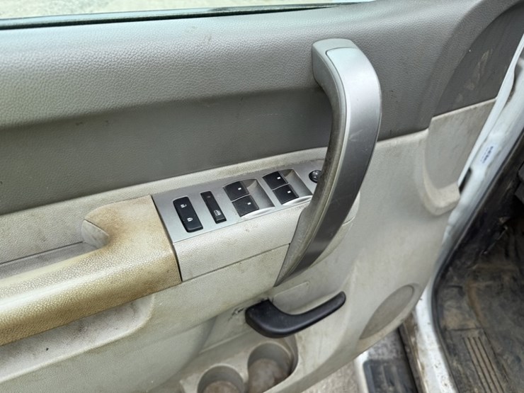 2012-gmc-sierra-extra-cab-4x4-pickup-image-15
