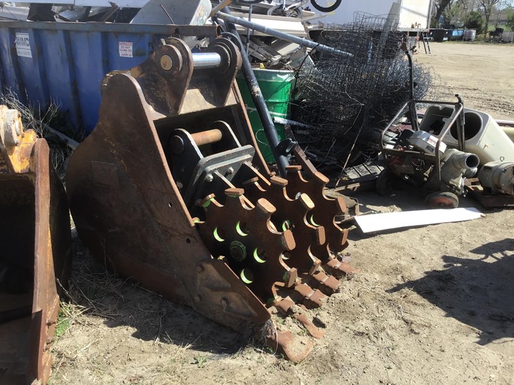 excavator-bucket-image-1