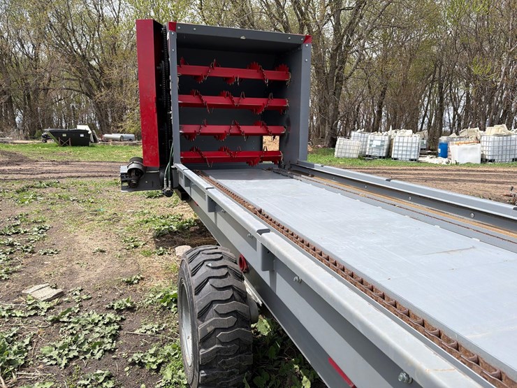 2024-hatfield-eco-lift-hmi-bedding-trailer-image-37