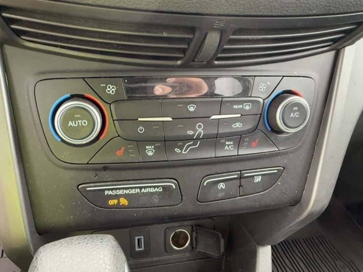 2019-ford-escape-se-image-31