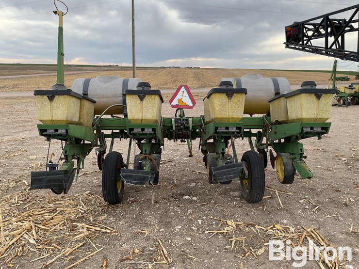 john-deere-7000-image-6